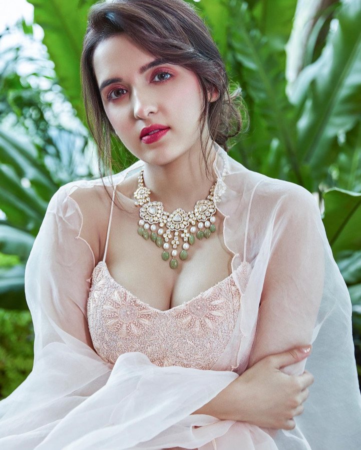 Shirley Setia