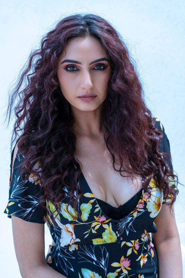 Ragini Dwivedi