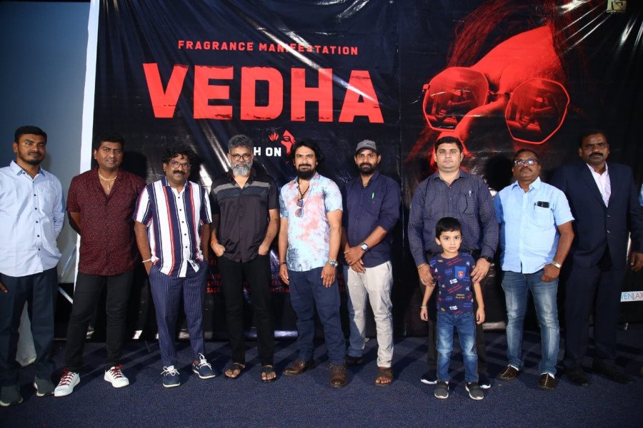 Vedha still 2