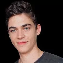 Hero Fiennes Tiffin