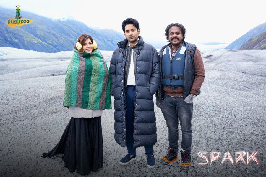 Spark still 8