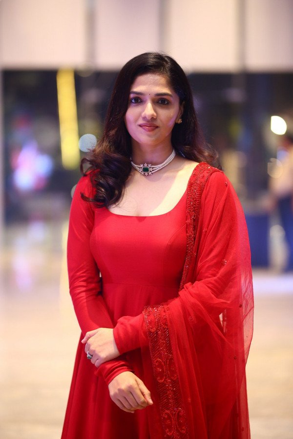 Sunainaa Harish Yella