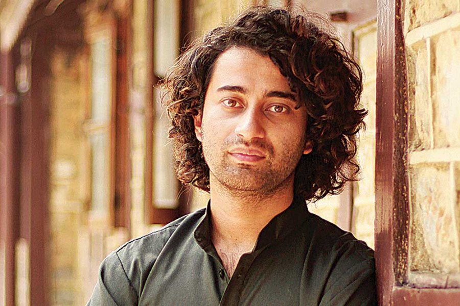 Amar Colony still 4