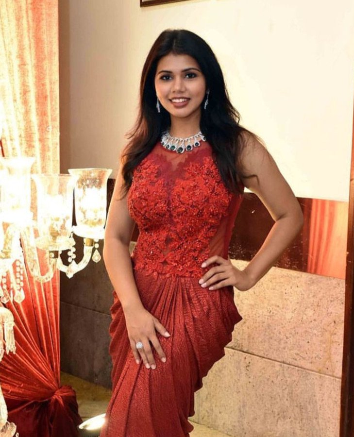 Divya Narni