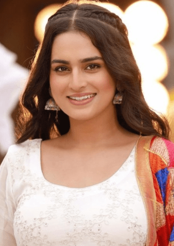 Ayesha Khan