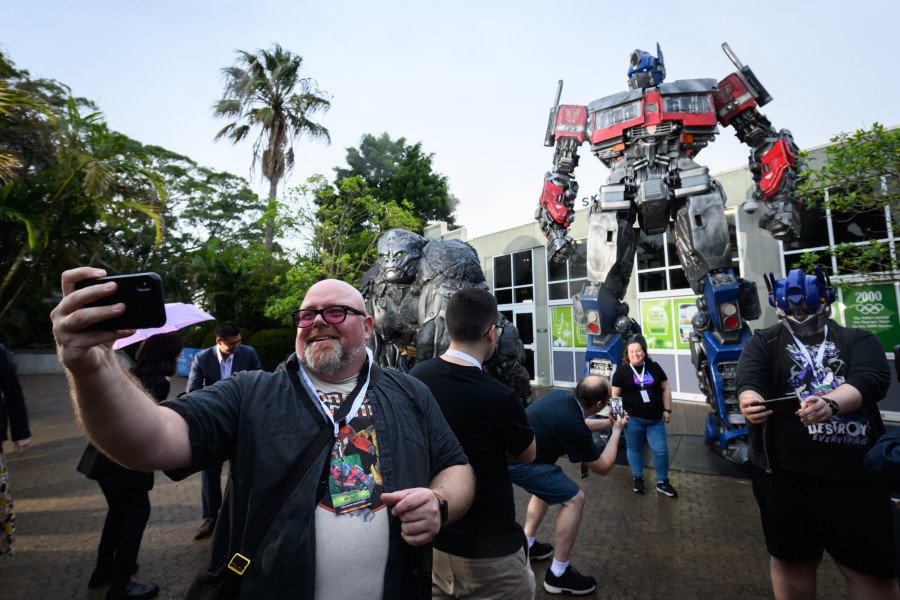 Transformers : Rise of the Beasts backdrop