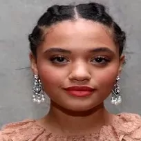 Kiersey Clemons