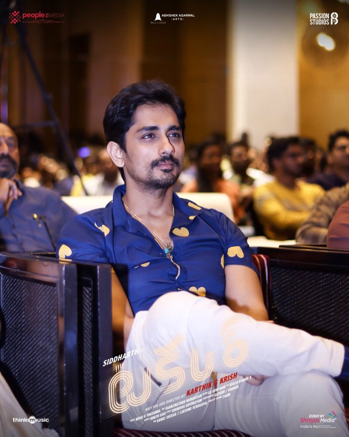 Takkar still 3