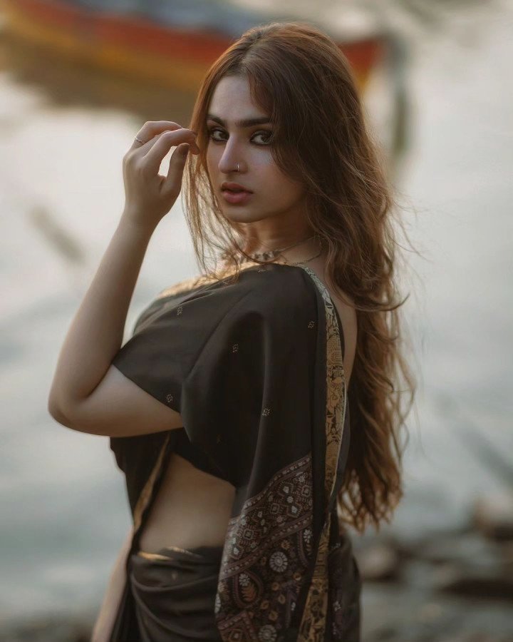 Ayesha Khan