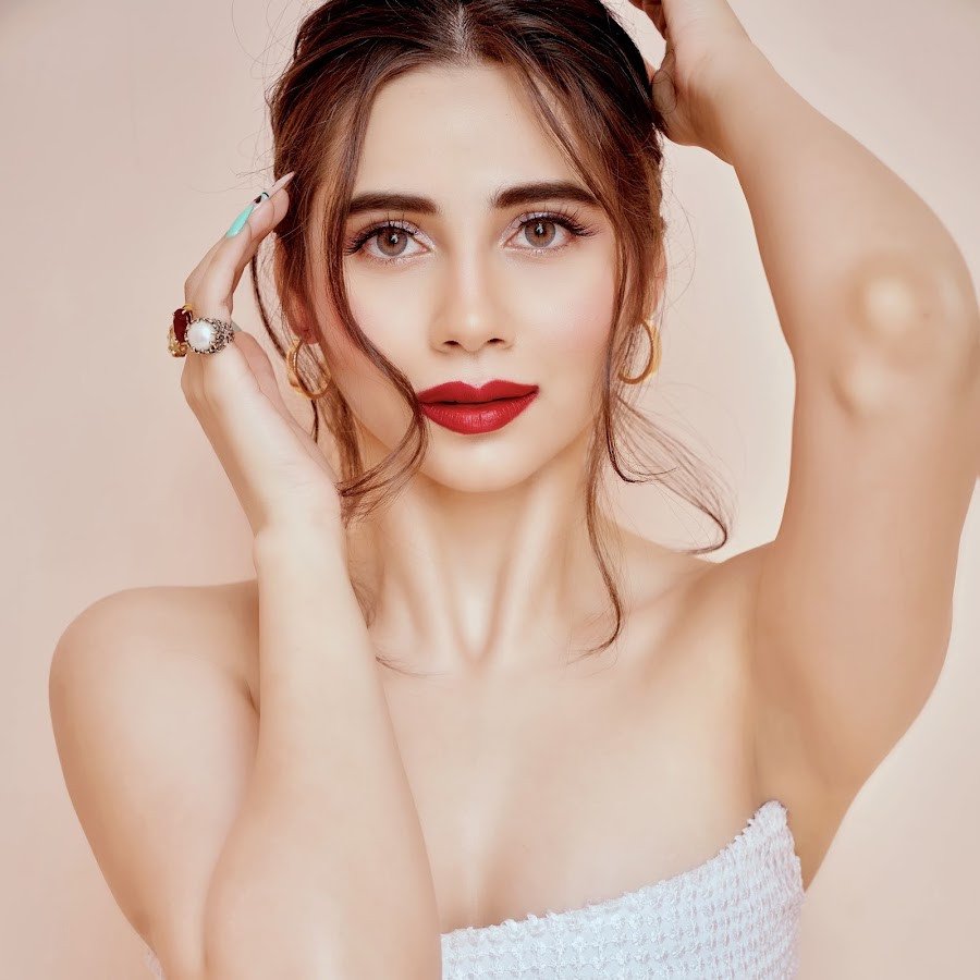 Zahrah S Khan