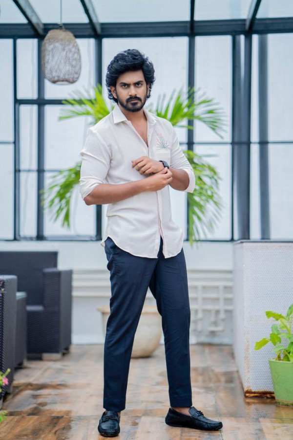 Virat Karrna
