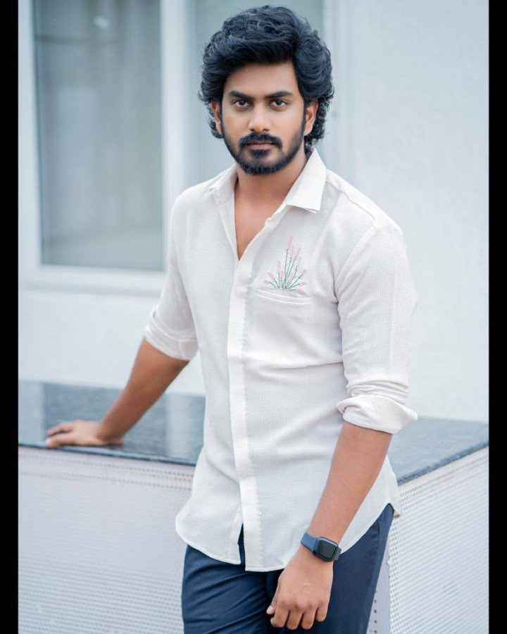 Virat Karrna