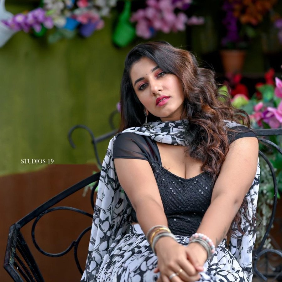 Vishnu priya bhimeneni