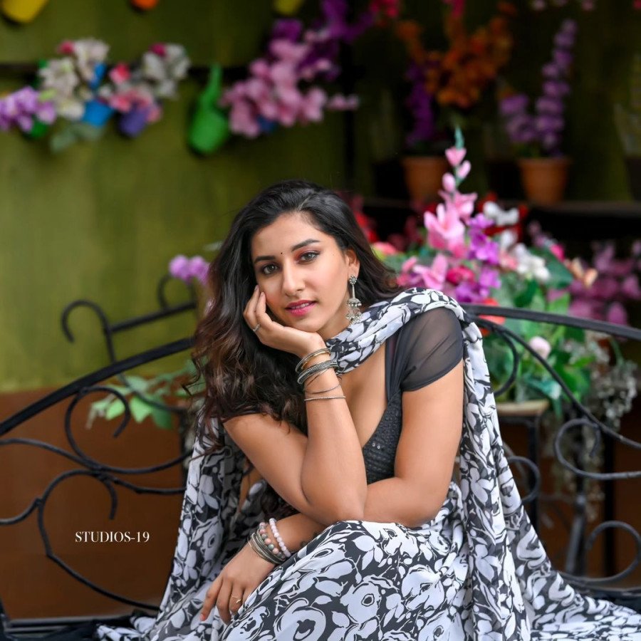 Vishnu priya bhimeneni