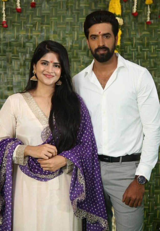 Sahakutumbhanaam still 2