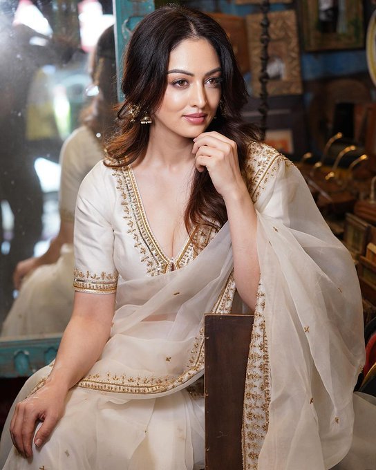 Sandeepa Dhar