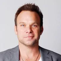 Norbert Leo Butz