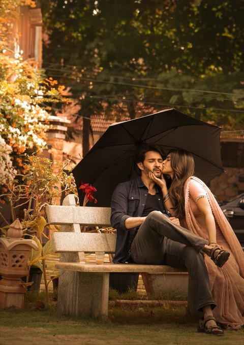 Guntur Kaaaram still 4