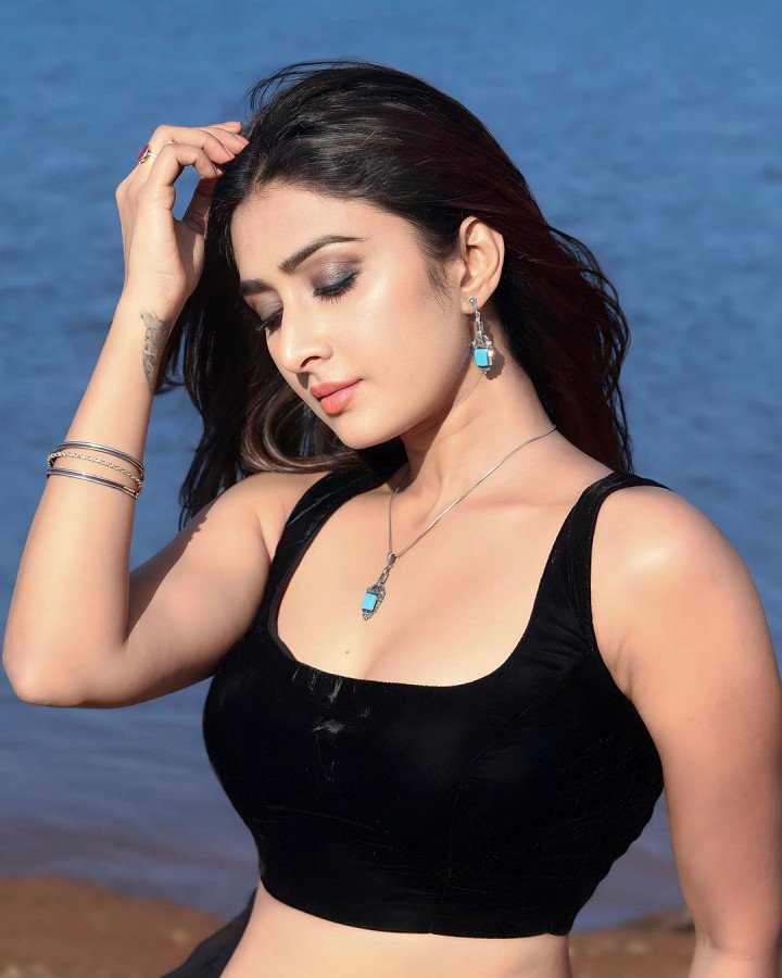 Farnaz Shetty