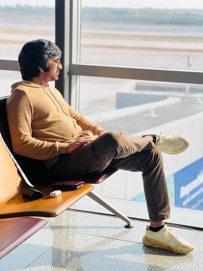 Mr Bachchan still 5