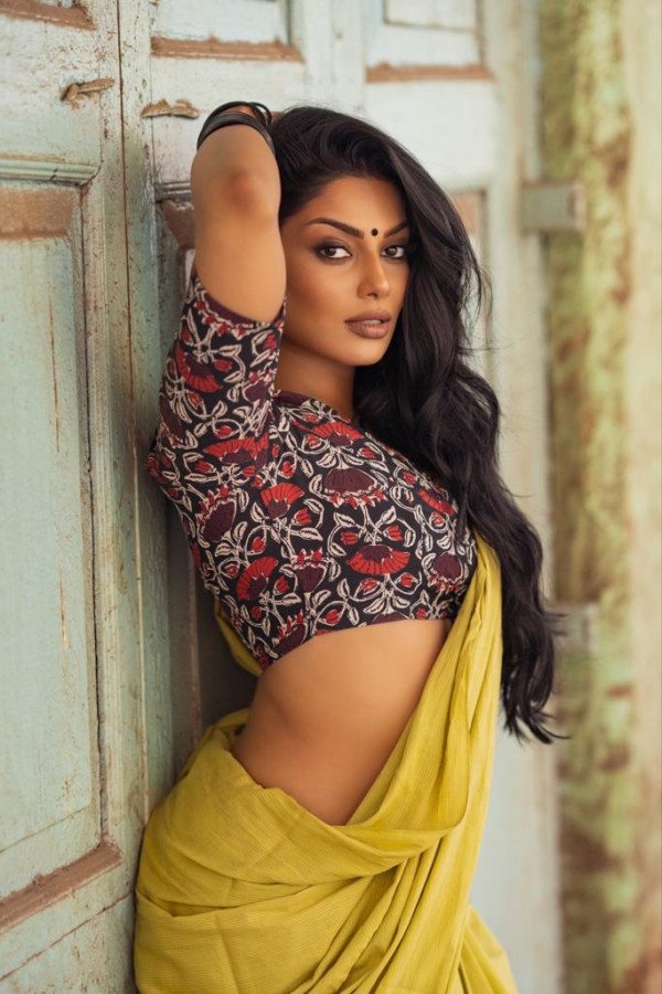 Chandrika Ravi