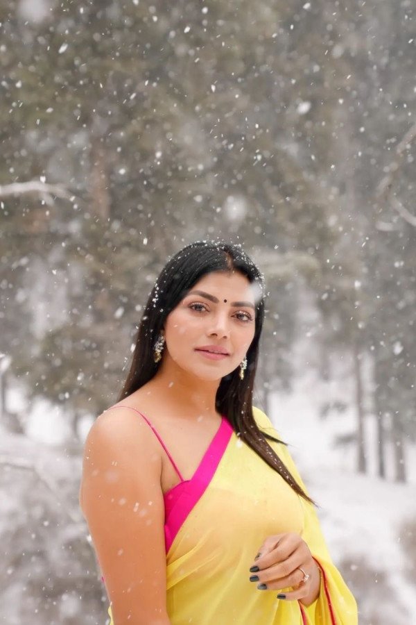 Lahari Shari