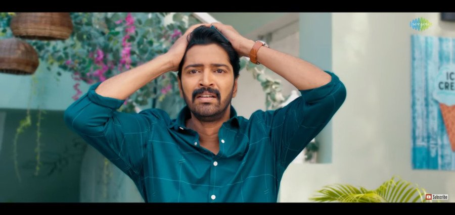 Aa Okkati Adakku still 6