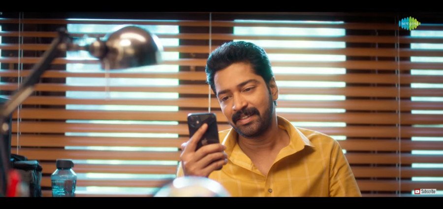Aa Okkati Adakku still 9