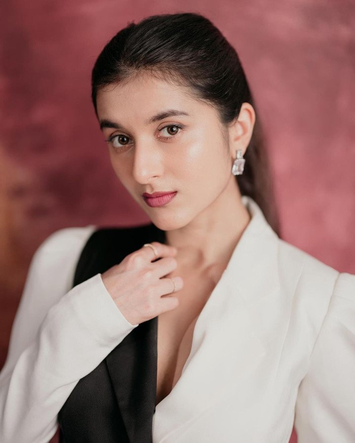 Sanjana Sarathy