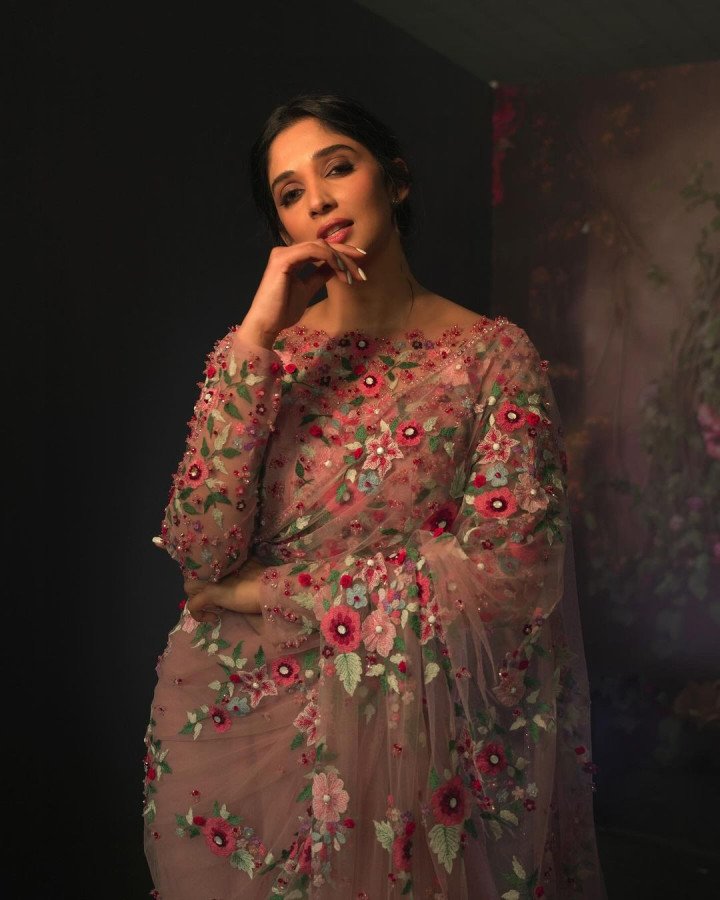 Nyla Usha