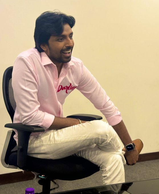 Darling still 8