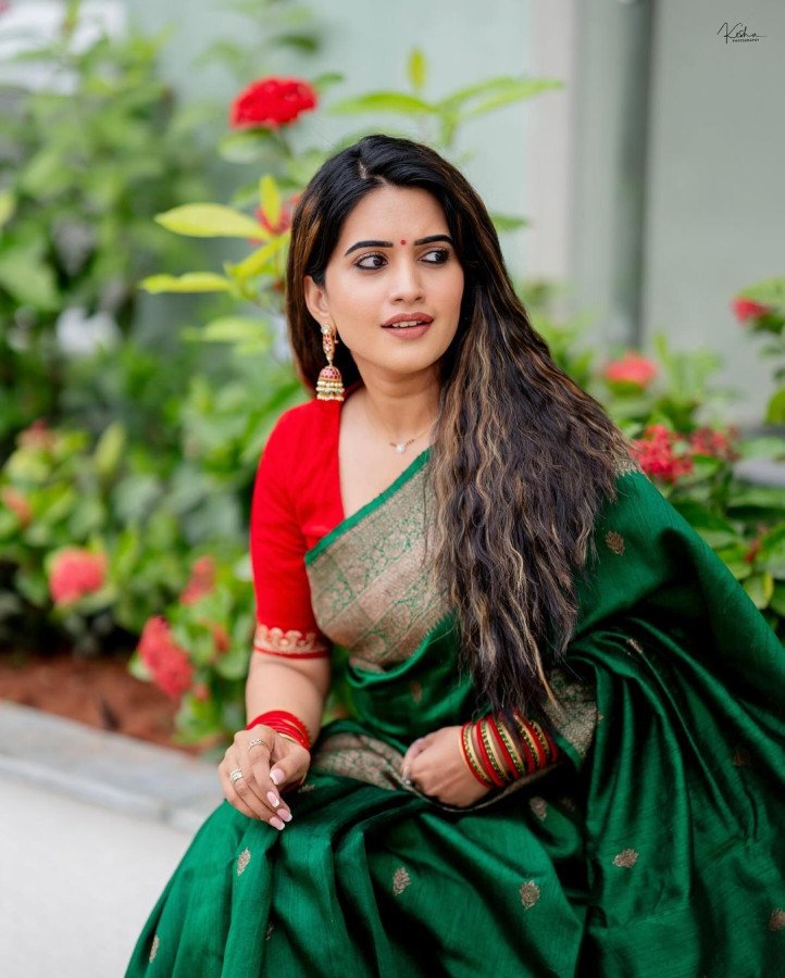 Sravanthi Chokarapu