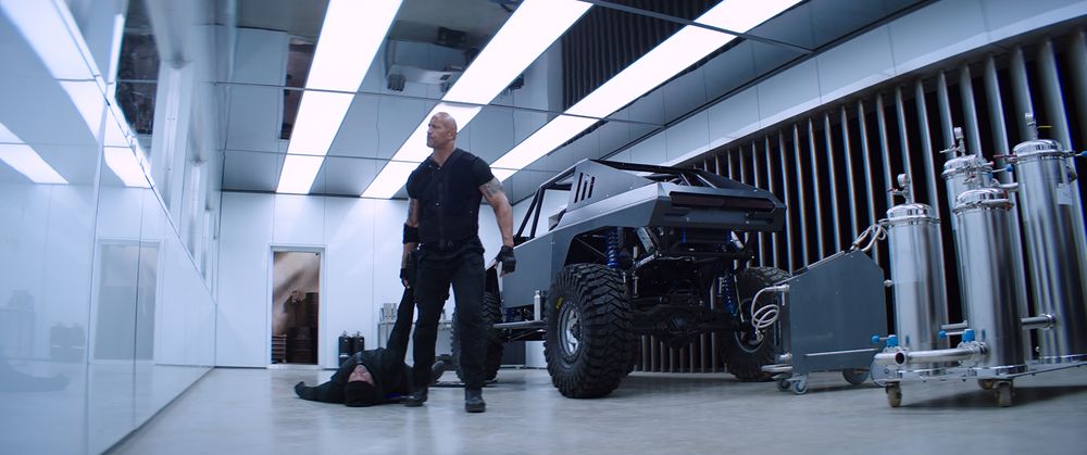 Fast & Furious Presents: Hobbs & Shaw still 9