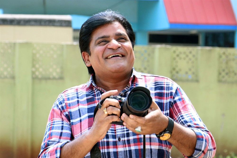 Pandugadi Photo Studio still 9