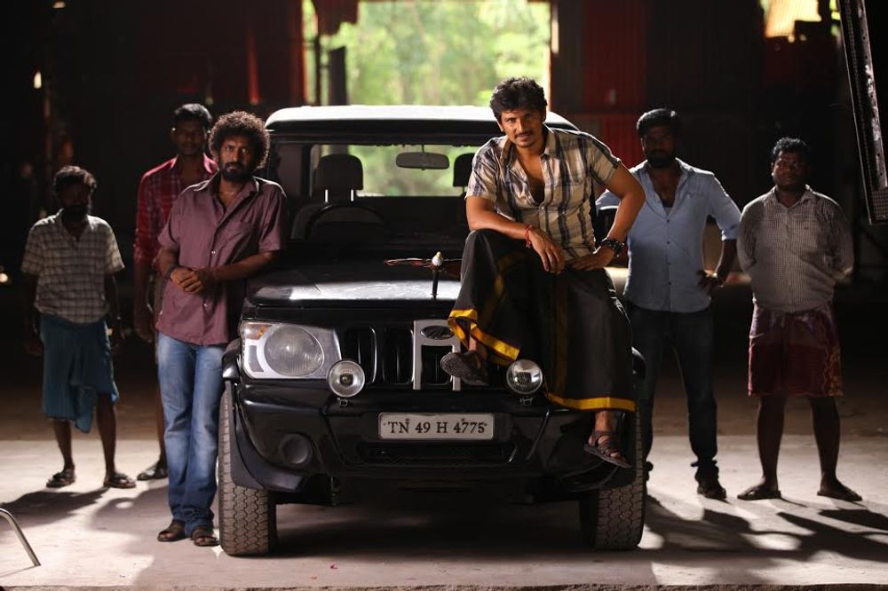 Veede Sarainodu still 9