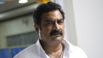 Aadukalam Naren