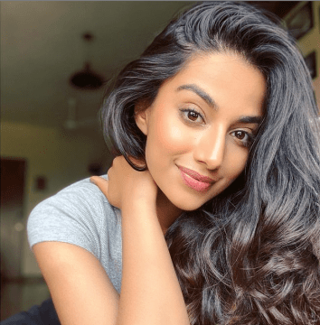 Meenakshii Chaudhary