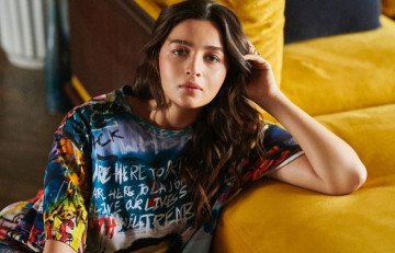 Love & War: Alia Bhatt turns cabaret star in her first look from Bhansali's film