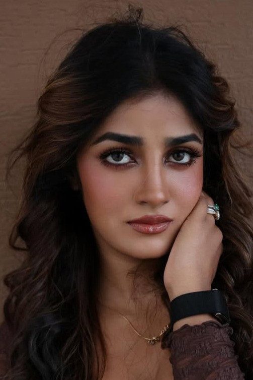 Dimple Hayati